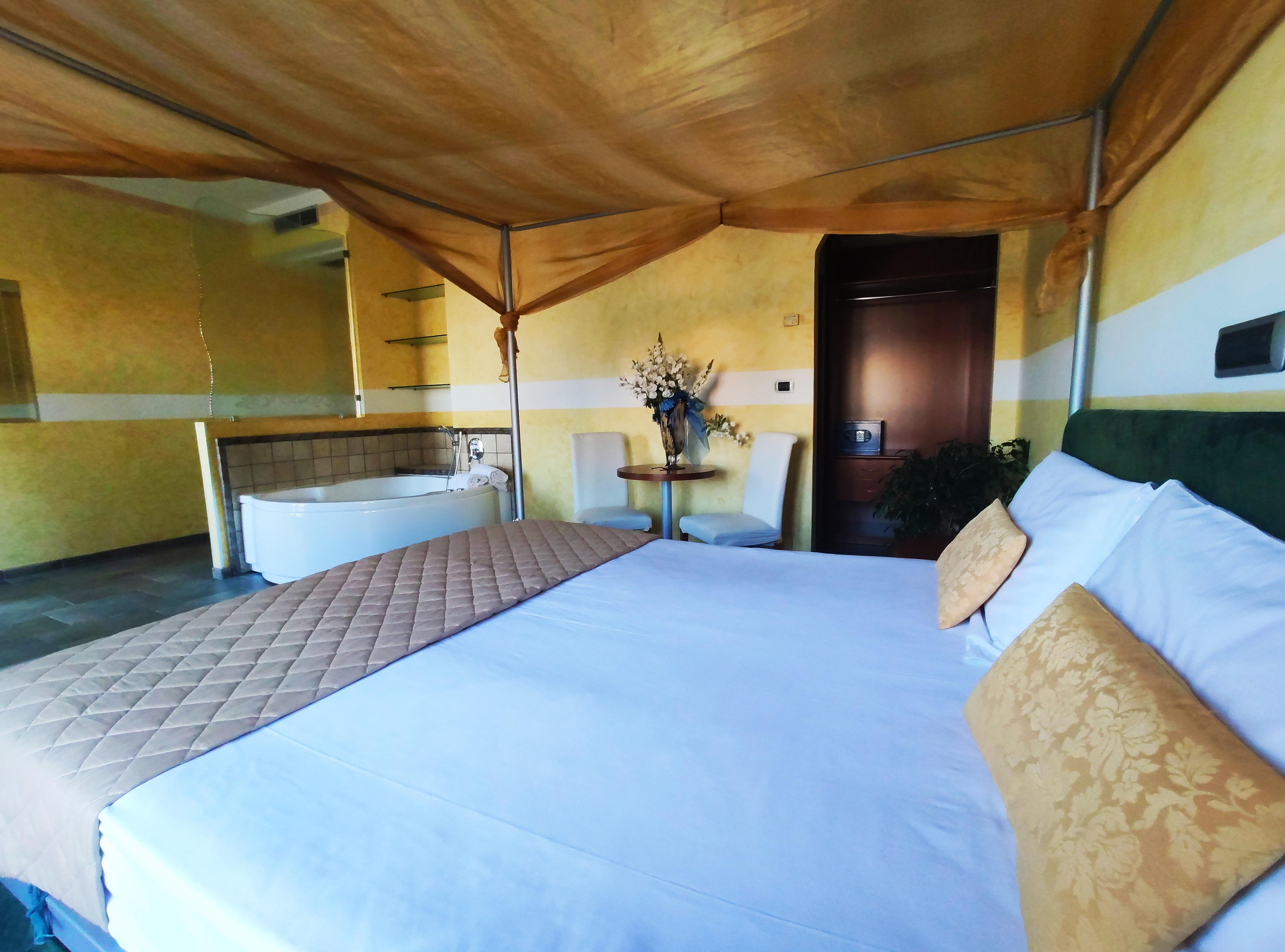 רימיני Hotel Due Mari & Spa מראה חיצוני תמונה